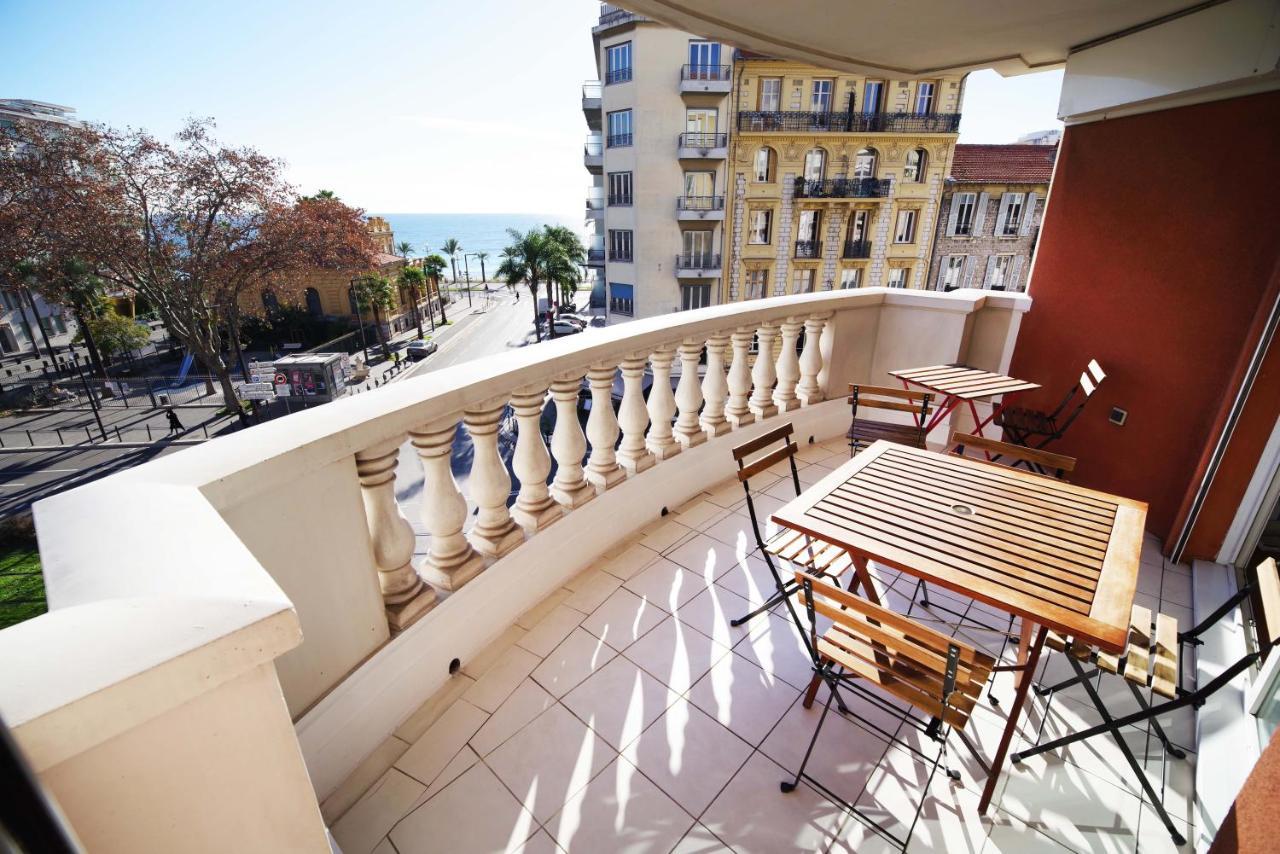 Domes Seaside Residence Piscine, Free Parking, Airport Tramway Ницца Экстерьер фото